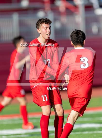 Thumbnail 2 in Millard West vs. South Sioux City photogallery.