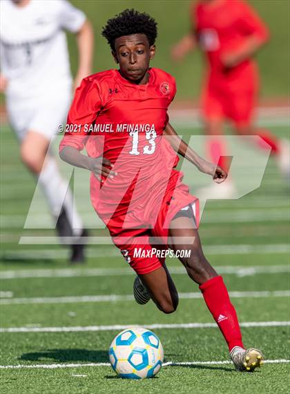 Thumbnail 2 in Millard West vs. South Sioux City photogallery.