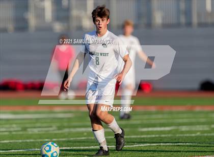 Thumbnail 3 in Millard West vs. South Sioux City photogallery.