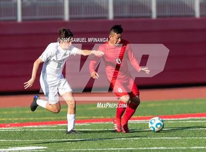 Thumbnail 3 in Millard West vs. South Sioux City photogallery.