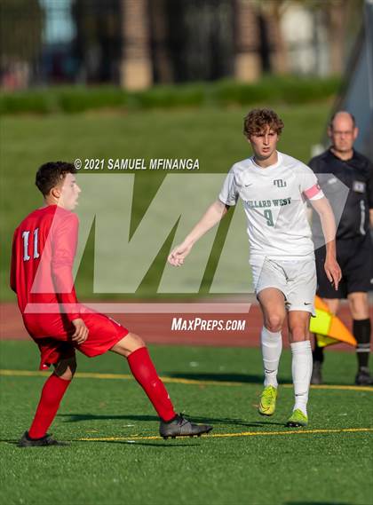 Thumbnail 1 in Millard West vs. South Sioux City photogallery.