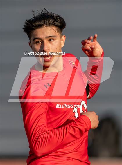 Thumbnail 2 in Millard West vs. South Sioux City photogallery.