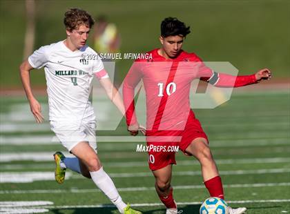 Thumbnail 3 in Millard West vs. South Sioux City photogallery.
