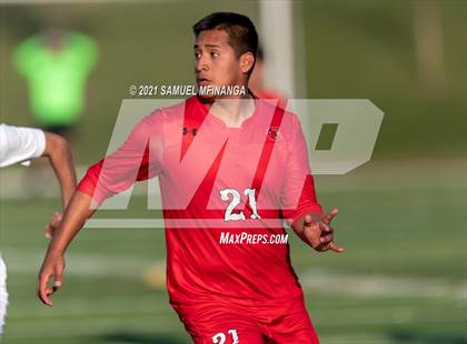 Thumbnail 2 in Millard West vs. South Sioux City photogallery.