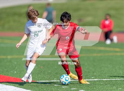 Thumbnail 3 in Millard West vs. South Sioux City photogallery.