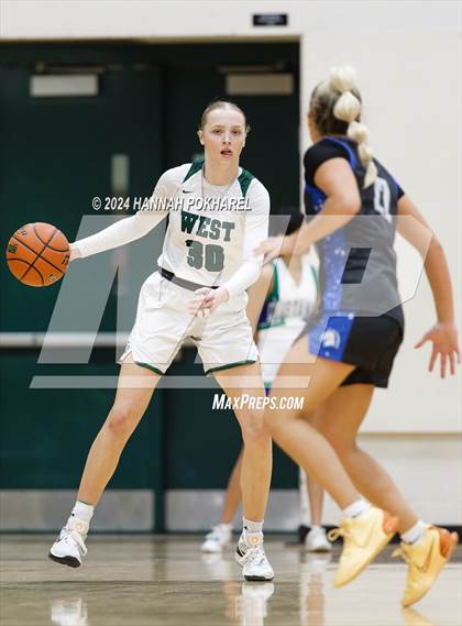 Thumbnail 2 in Millard North @ Millard West photogallery.