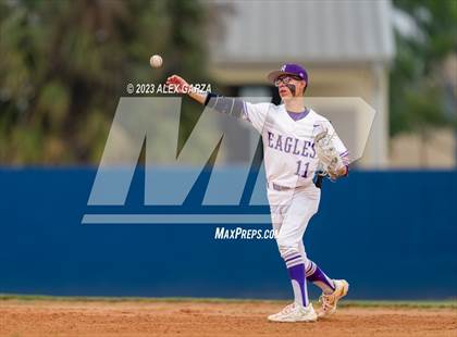 Thumbnail 3 in MacArthur @ Brackenridge photogallery.