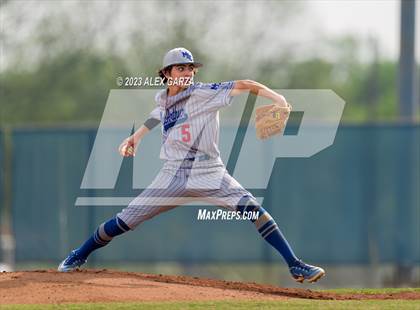Thumbnail 2 in MacArthur @ Brackenridge photogallery.