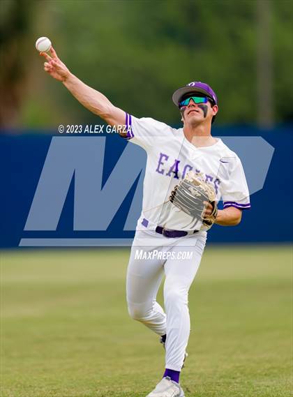 Thumbnail 2 in MacArthur @ Brackenridge photogallery.