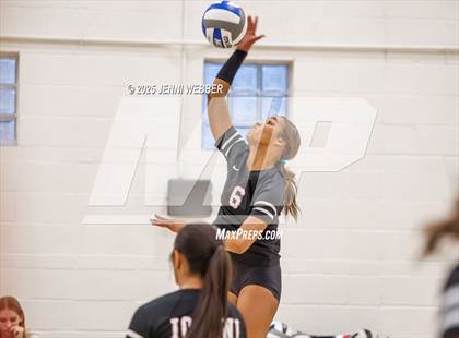 Thumbnail 3 in 'Iolani vs. Palo Verde (Durango Fall Classic) photogallery.