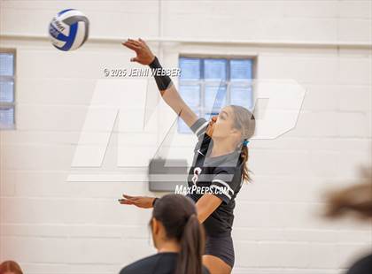 Thumbnail 1 in 'Iolani vs. Palo Verde (Durango Fall Classic) photogallery.