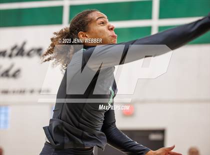 Thumbnail 1 in 'Iolani vs. Palo Verde (Durango Fall Classic) photogallery.