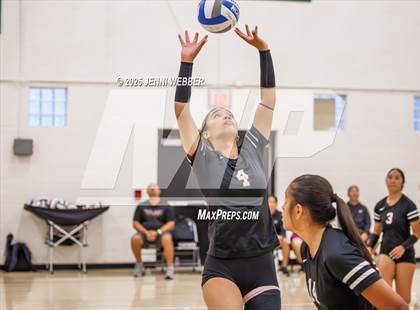Thumbnail 2 in 'Iolani vs. Palo Verde (Durango Fall Classic) photogallery.