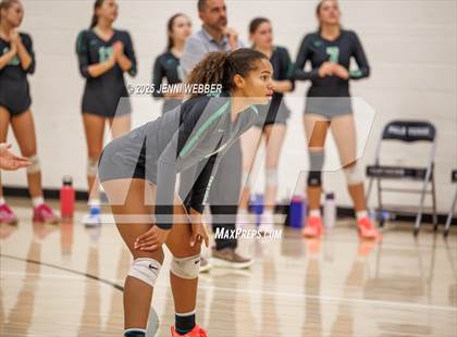 Thumbnail 2 in 'Iolani vs. Palo Verde (Durango Fall Classic) photogallery.