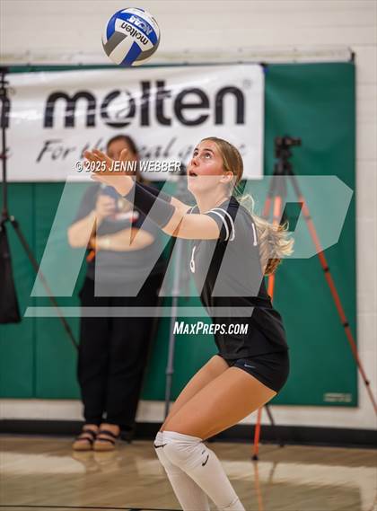 Thumbnail 1 in 'Iolani vs. Palo Verde (Durango Fall Classic) photogallery.