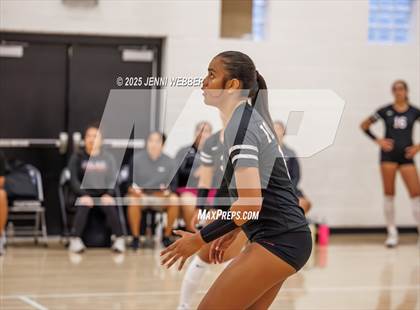 Thumbnail 1 in 'Iolani vs. Palo Verde (Durango Fall Classic) photogallery.