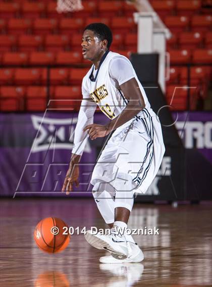 Thumbnail 3 in Grand Prairie vs. Arlington Heights (DFW Basketball Challenge) photogallery.