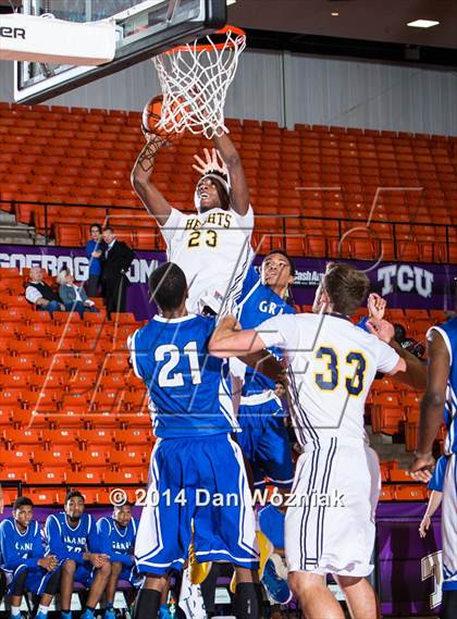 Thumbnail 1 in Grand Prairie vs. Arlington Heights (DFW Basketball Challenge) photogallery.