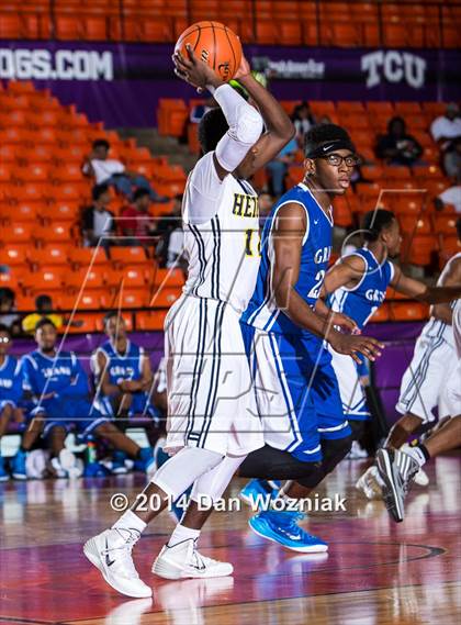 Thumbnail 3 in Grand Prairie vs. Arlington Heights (DFW Basketball Challenge) photogallery.