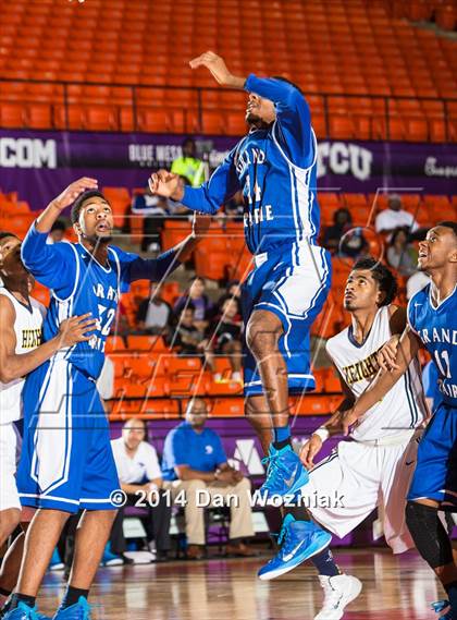Thumbnail 2 in Grand Prairie vs. Arlington Heights (DFW Basketball Challenge) photogallery.