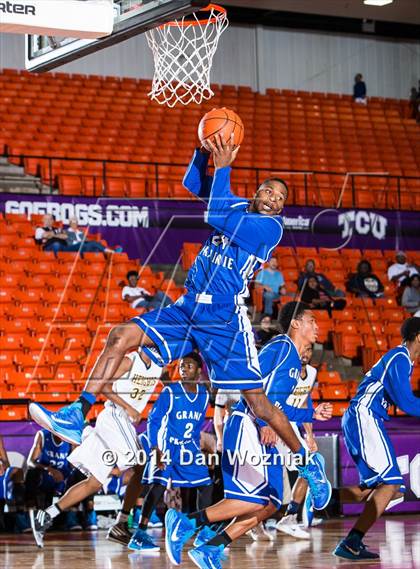 Thumbnail 1 in Grand Prairie vs. Arlington Heights (DFW Basketball Challenge) photogallery.