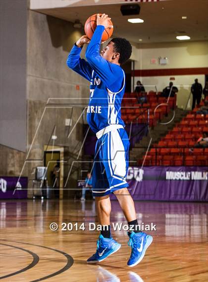 Thumbnail 2 in Grand Prairie vs. Arlington Heights (DFW Basketball Challenge) photogallery.