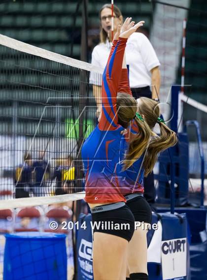 Thumbnail 2 in Spackenkill vs.Broadalbin-Perth (NYSPHSAA Class C Pool Play) photogallery.