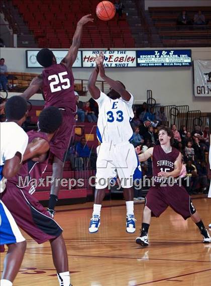 Thumbnail 3 in Estacado vs. Sunrise Christian Academy (Fantasy of LIghts) photogallery.