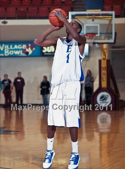 Thumbnail 3 in Estacado vs. Sunrise Christian Academy (Fantasy of LIghts) photogallery.