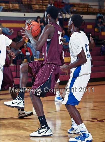 Thumbnail 1 in Estacado vs. Sunrise Christian Academy (Fantasy of LIghts) photogallery.