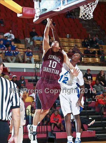 Thumbnail 1 in Estacado vs. Sunrise Christian Academy (Fantasy of LIghts) photogallery.