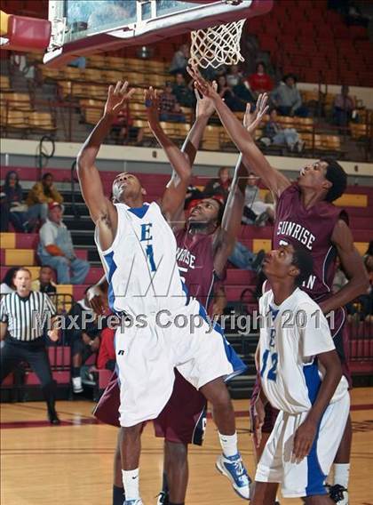 Thumbnail 1 in Estacado vs. Sunrise Christian Academy (Fantasy of LIghts) photogallery.