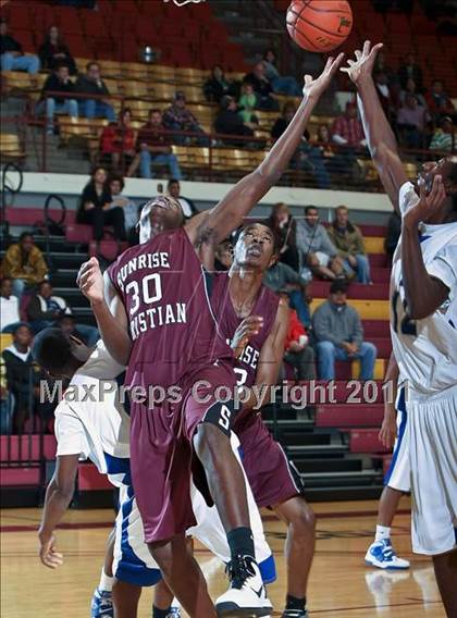 Thumbnail 1 in Estacado vs. Sunrise Christian Academy (Fantasy of LIghts) photogallery.