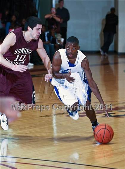 Thumbnail 3 in Estacado vs. Sunrise Christian Academy (Fantasy of LIghts) photogallery.
