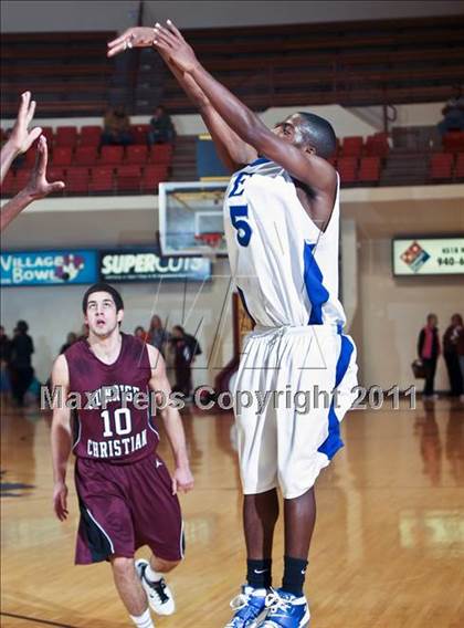 Thumbnail 1 in Estacado vs. Sunrise Christian Academy (Fantasy of LIghts) photogallery.