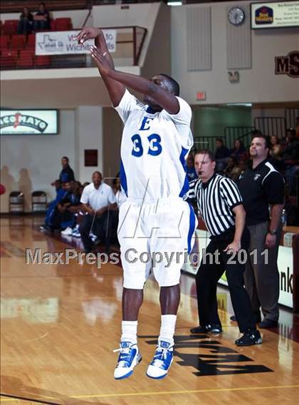 Thumbnail 3 in Estacado vs. Sunrise Christian Academy (Fantasy of LIghts) photogallery.