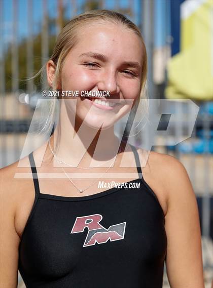 Thumbnail 1 in AIA Division I,III Diving Finals photogallery.
