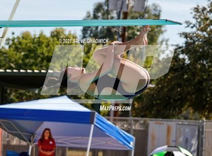 Thumbnail 3 in AIA Division I,III Diving Finals photogallery.