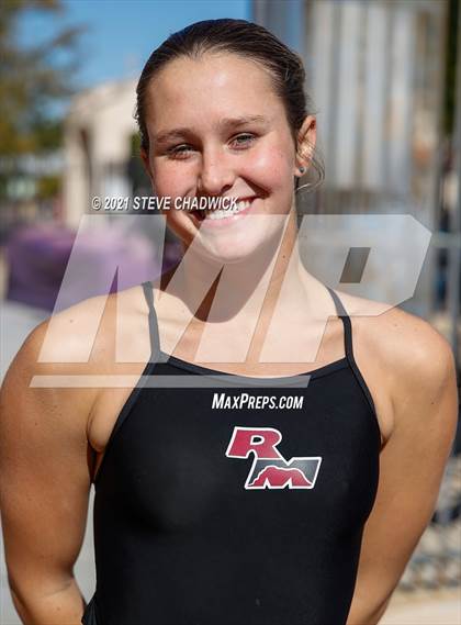 Thumbnail 1 in AIA Division I,III Diving Finals photogallery.