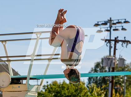 Thumbnail 1 in AIA Division I,III Diving Finals photogallery.