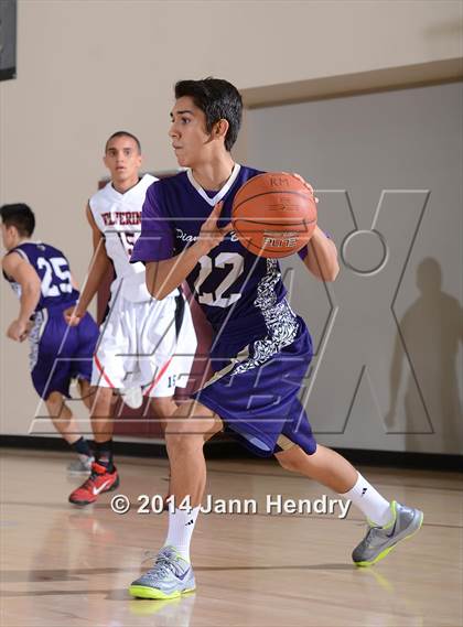 Thumbnail 3 in Harvard-Westlake vs. Diamond Bar (MaxPreps Holiday Classic) photogallery.