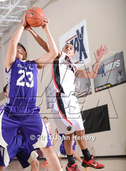 Thumbnail 1 in Harvard-Westlake vs. Diamond Bar (MaxPreps Holiday Classic) photogallery.