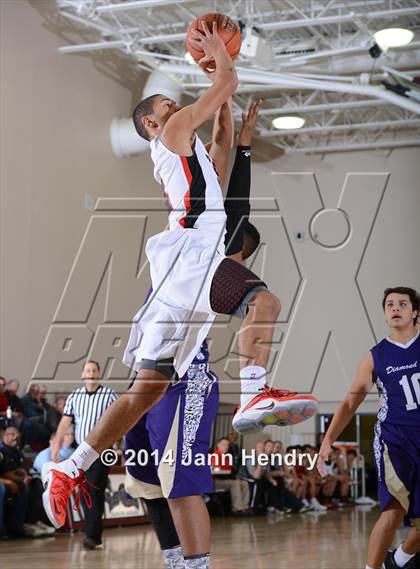 Thumbnail 3 in Harvard-Westlake vs. Diamond Bar (MaxPreps Holiday Classic) photogallery.
