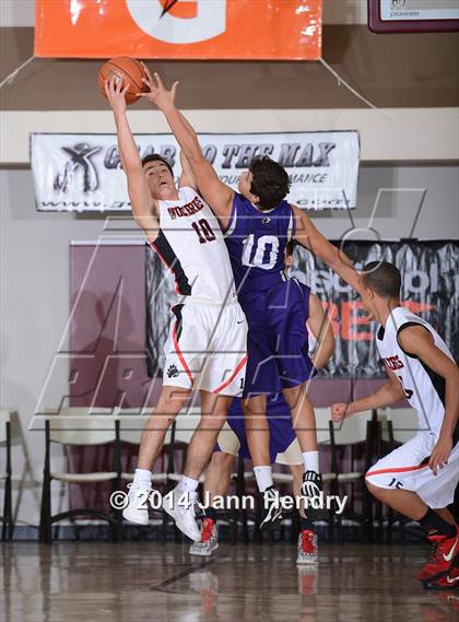 Thumbnail 1 in Harvard-Westlake vs. Diamond Bar (MaxPreps Holiday Classic) photogallery.