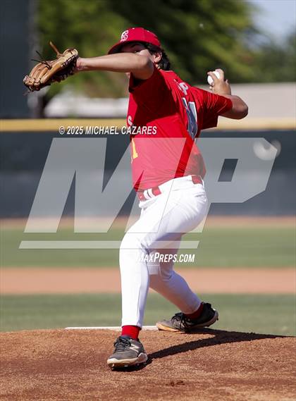 Thumbnail 3 in Gilbert Christian vs Seton Catholic photogallery.