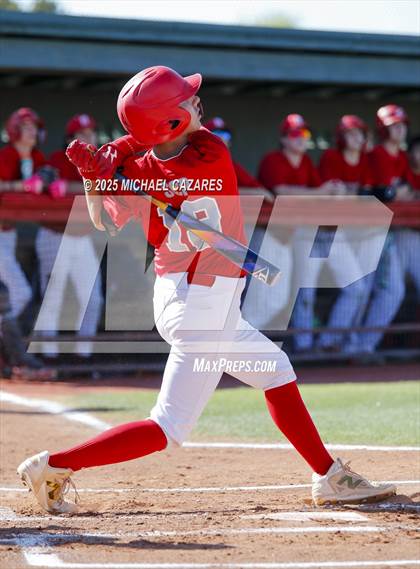 Thumbnail 2 in Gilbert Christian vs Seton Catholic photogallery.
