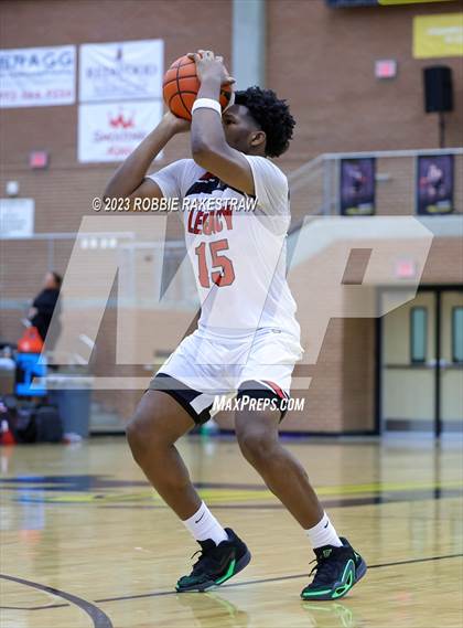 Thumbnail 3 in Tyler Legacy vs. Lovejoy (Forney Winter Classic) photogallery.