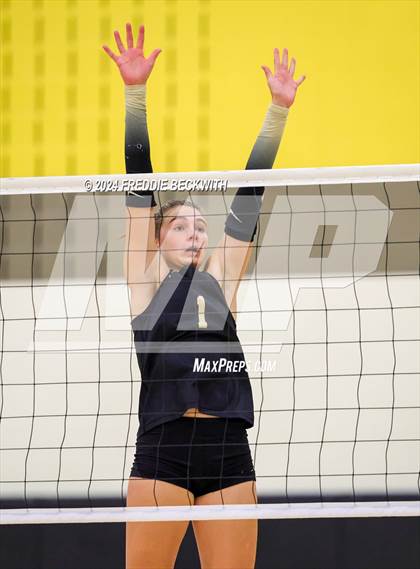 Thumbnail 3 in Whitesboro vs. Commerce (Hwy 75 Volleyfest) photogallery.