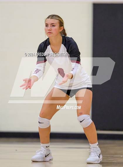 Thumbnail 2 in Whitesboro vs. Commerce (Hwy 75 Volleyfest) photogallery.