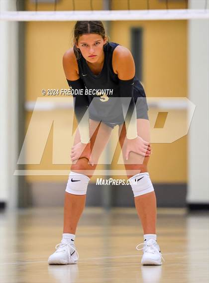 Thumbnail 1 in Whitesboro vs. Commerce (Hwy 75 Volleyfest) photogallery.